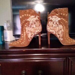 Designers Originals Tan Embellished Heeled Boots